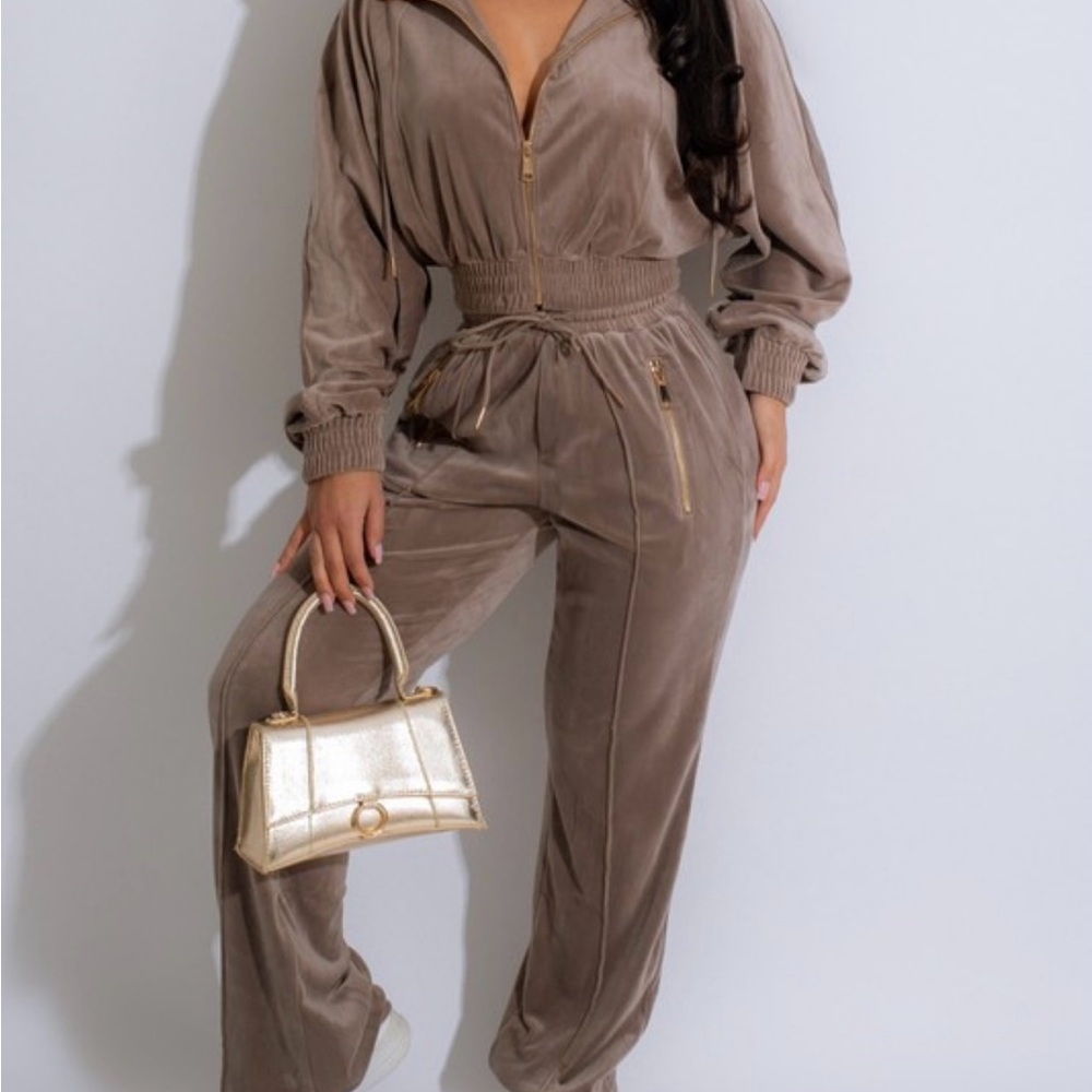 Elegant Taupe Women's set